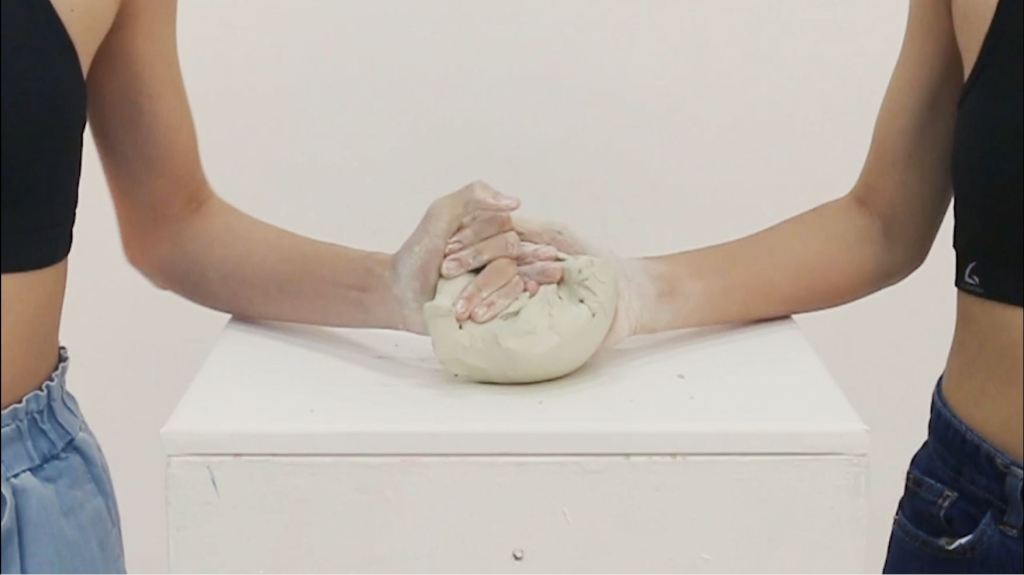 Một tác phẩm tên ở cuối&nbsp;bài